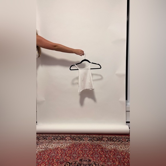 Crop white tank top - Picture 1 of 2